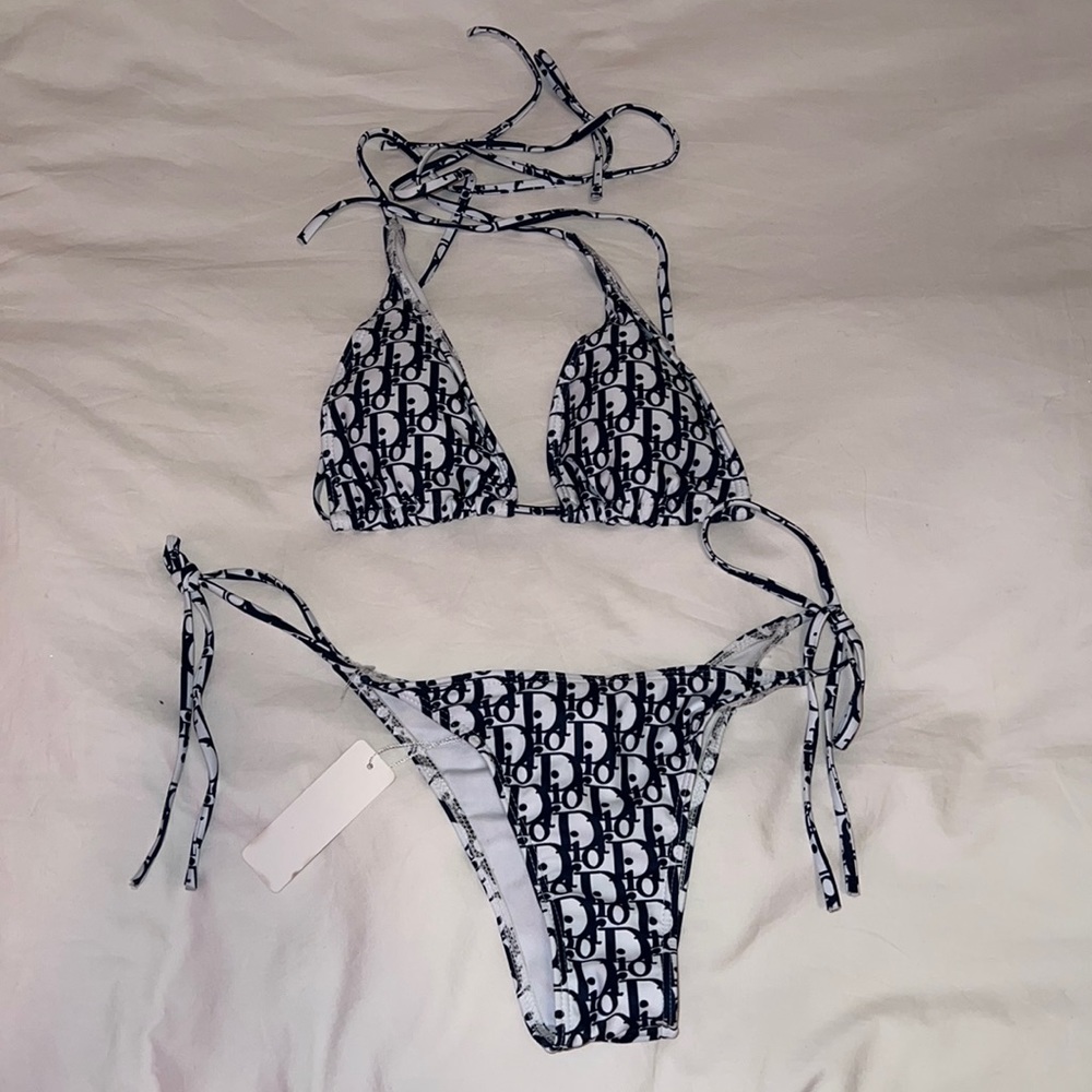 Blue pattern bikini small